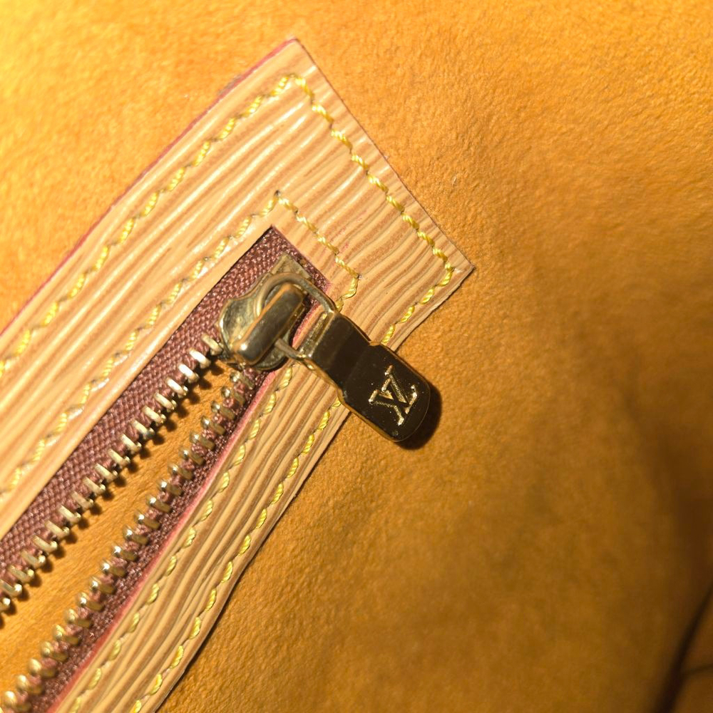 Women's Louis Vuitton Sable Tan Epi Leather Noe Shoulder Bag w/ COA & Dustbag - Picture 11 of 16